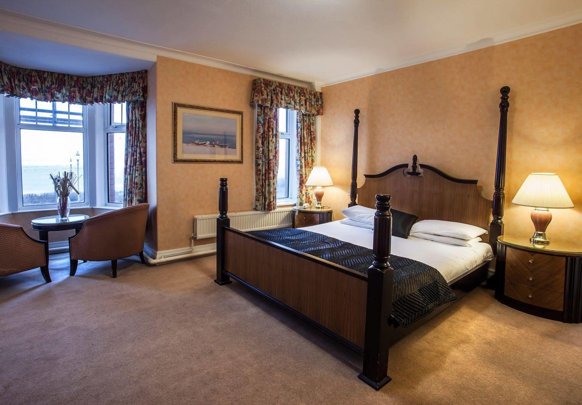 The Savoy Hotel (Adults Only) Blackpool Buitenkant foto